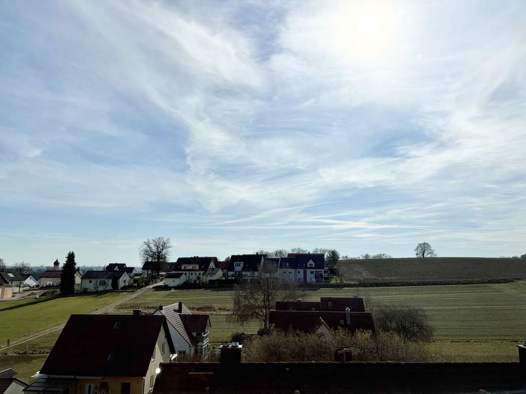 Immobilie in Langweid am Lech - Großzügiges Einfamilienhaus mit Einliegerwohnung in traumhaft idyllischer Lage! - Bild 3