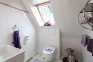 Einfamilienhaus mit Einliegerwohnung/Ferienwohnung und Außenpool bei Lübeck – Nordwestmecklenburg (Kreis) – Vorschaubild 15