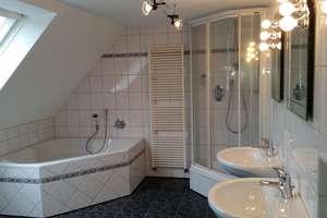 Gepflegte 3-Zimmer-Dachgeschoss-Wohnung in Remscheid – Bergisch Born 149, 42897 Bergisch Born West, Remscheid – Vorschaubild 8