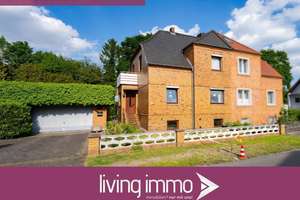 Doppelhaushälfte mit separatem Wohnhaus, Garage, Garten und vielen Extras
