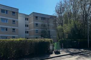 Geräumige 3-Zimmer-Wohnung mit Balkon in verkehrsgünstiger Lage in Heilbronn-Böckingen – Die vollständige Adresse der Immobilie erhältst du vom Anbieter., 74080 Böckingen, Heilbronn – Vorschaubild 1