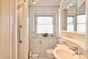 Charmantes Zweifamilienhaus - ideal für Handwerker! – Regensburg (Kreis) – Vorschaubild 7