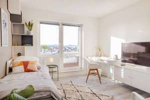 Eigennutzung und Kapitalanlage - Penthouse mit drei Studenten Apartments in idealer Lage in Freiburg