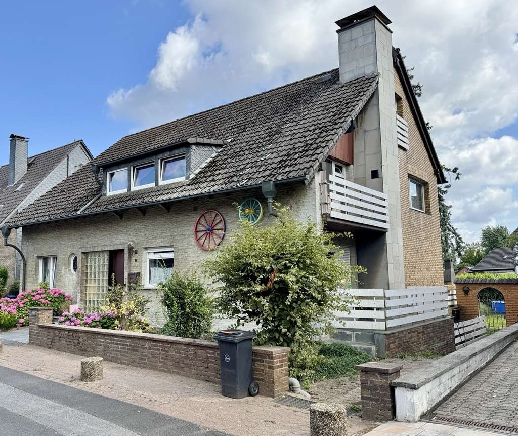 Immobilie in Rheinberg - freisteh. EFH mit Einliegerwohnung und Doppelgarage - Bild 3