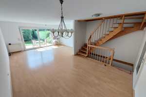 Erstbezug nach Sanierung: Schönes 5-Zimmer-Mittelhaus mit EBK in Frankfurt am Main Nieder-Erlenbach – Hohe Brück 11b, 60437 Frankfurt am Main – Vorschaubild 9