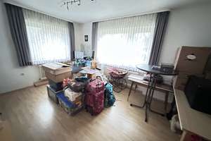 Ideal für große Familien:
2 ½-FAMILIENWOHNHAUS
MIT GARTEN UND 3 GARAGEN – Die vollständige Adresse der Immobilie erhältst du vom Anbieter., 74523 Schwäbisch Hall – Vorschaubild 16