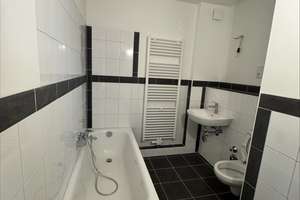 Attraktive 2-Zimmer-Wohnung renoviert und bezugsfertig – Düsseldorfer str. 12, 45145 Frohnhausen, Essen – Vorschaubild 3