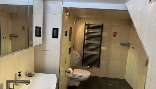 Bild von Reihenhaus mit neuen Badezimmern
