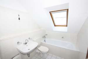 Individuelle 2/3 Zi-DG Whg. für 2-3 Personen-Haushalt in ruhiger Lage! – 45327 Stoppenberg, Essen – Vorschaubild 3