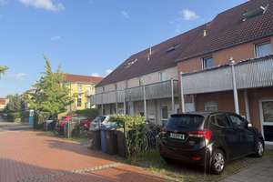 Reihenhaus mit zwei vermieteten Wohneinheiten in gepflegter Wohnsiedlung