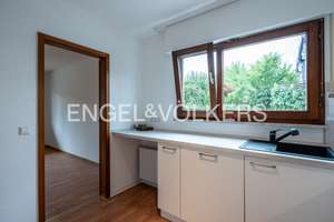 Freistehendes Einfamilienhaus - bezugsfrei – Die vollständige Adresse der Immobilie erhältst du vom Anbieter., 70439 Stammheim-Süd, Stuttgart – Vorschaubild 2