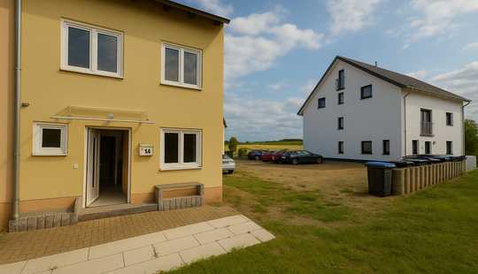 Bild von Moderne Doppelhaushälfte in Feldrandlage mit Wärmepumpe & Solaranlage – sofort bezugsfrei!
