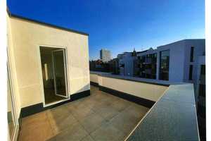 Möblierte Penthouse-Wohnung mit Bad, Terrasse, Klimaanlage - in TOPLAGE # 22.1 – Friedrichstraße 61, 50676 Köln – Vorschaubild 1