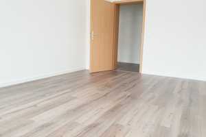 ***GEMÜTLICHE WOHNUNG MIT BALKON - IM STADTTEIL GABLENZ*** – Geibelstr.  18, 9126 Chemnitz – Vorschaubild 3
