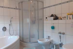 Traumvilla mit Aussicht! Großzügige EG-Wohnung mit Terrasse und Stellplatz – Unterhölterfelder Straße 12, 42857 Hölterfeld, Remscheid – Vorschaubild 11