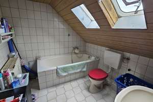 3-Zimmer-Wohnung im Dachgeschoss mit Garage in Mainz-Kostheim – Die vollständige Adresse der Immobilie erhältst du vom Anbieter., 55246 Mainz-Kostheim, Wiesbaden – Vorschaubild 8