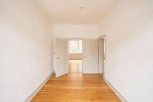 Helle 3-Zi.- Altbauwohnung mit Balkon und Einbauküche - zentral in Wiesbaden – Hermannstraße 18, 65183 Westend / Bleichstraße, Wiesbaden – Vorschaubild 5