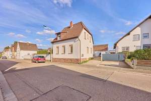 Modernisiertes Mehrfamilienhaus mit 2 Wohneinheiten, Scheune und Bauplatzoption – Germersheimer Straße 85, 67354 Römerberg – Vorschaubild 4