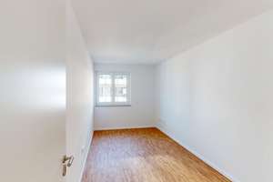 Zeitgemäßes Wohnen in einer hochwertigen 3-Zimmer-Wohnung inkl. EBK und Balkon – Habsburger Straße 10, 79639 Grenzach-Wyhlen – Vorschaubild 10