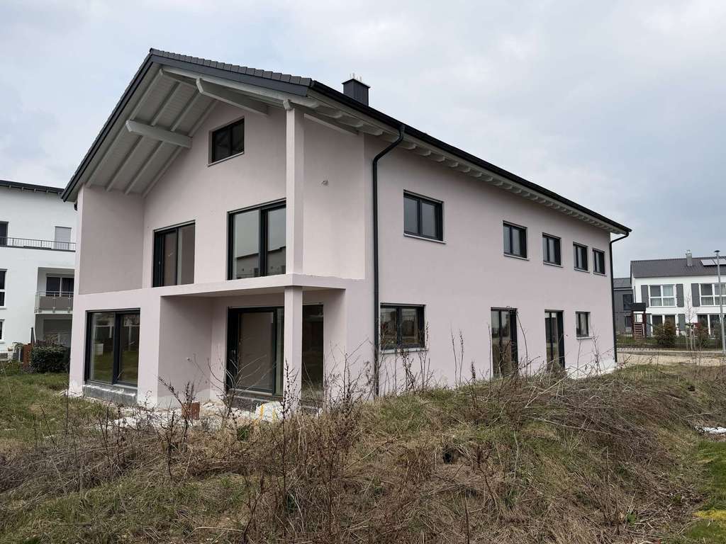 Immobilie in Mertingen - Katip | Großzügiges Einfamilienhaus im veredelten Rohbau mit viel Potenzial *ab sofort - Bild 1