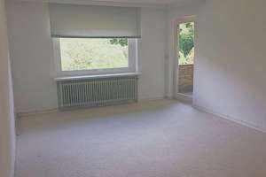 Gepflegtes und ruhiges  WG-Zimmer mit Balkon in einer 3er Mädel-WG in Hamburg's Westen