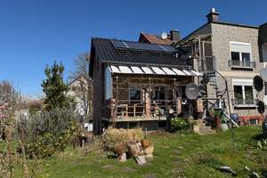 Zweifamilienhaus mit zusätzlicher Ausbaureserve und großem Garten! – Die vollständige Adresse der Immobilie erhältst du vom Anbieter., 51381 Quettingen, Leverkusen – Vorschaubild 2