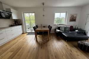Exklusive 2-Zimmer-Wohnung mit EBK und Balkon und Blick auf Dom, Donau und Steinerne Brücke – Dultplatz 1, 93059 Stadtamhof, Regensburg – Vorschaubild 9