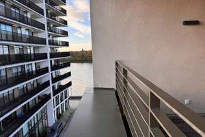 Geräumige 2-Zi-Penthouse-Wohnung mit separater Küche, direkt an der Weser – Konsul-Smidt-Straße 92, 28217 Überseestadt, Bremen – Vorschaubild 3