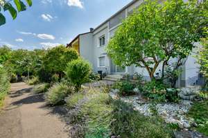 +++ Zur Eigennutzug oder als Kapitalanlage - 1.OG frei - 3-Fam-REH - modernisiert - inkl. Garage +++ – Makrelenweg 11, 70378 Mönchfeld, Stuttgart – Vorschaubild 4