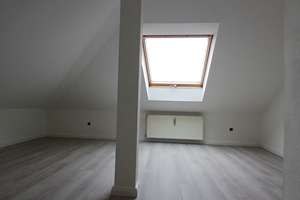 Renovierte 2,5-Zimmer-Wohnung mit Dachterrasse und ausgebauter Abstellfläche in der Dachspitze – 63067 Messehalle, Offenbach am Main – Vorschaubild 8