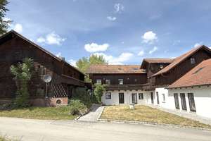 Vielseitig nutzbares Anwesen mit 5 Wohneinheiten, Lagerhalle und Teich – Die vollständige Adresse der Immobilie erhältst du vom Anbieter., 84364 Bad Birnbach – Vorschaubild 3