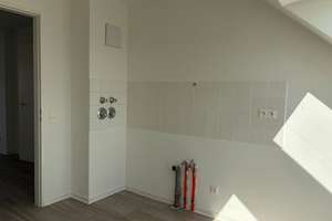 Gemütliche Dachgeschoss-Wohnung im Grünen! Mit Balkon und Wannenbad! Für max. 2 Personen! – Ricarda-Huch-Straße 16, 14480 Kirchsteigfeld, Potsdam – Vorschaubild 7