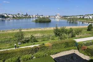 Phönixsee, erste Seereihe: 3-Zimmer-Penthouse mit Süd-West-Balkon – An den Emscherauen 73, 44263 Hörde (Ortsteil), Dortmund – Vorschaubild 2
