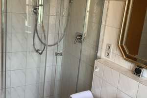 DHH in ruhiger Lage mit Garten, Garage und Stellplatz – Die vollständige Adresse der Immobilie erhältst du vom Anbieter., 86399 Bobingen – Vorschaubild 12