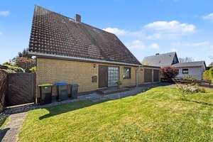 Familienfreundliches Zuhause mit Charme im beliebten Felm – Die vollständige Adresse der Immobilie erhältst du vom Anbieter., 24244 Felm – Vorschaubild 2