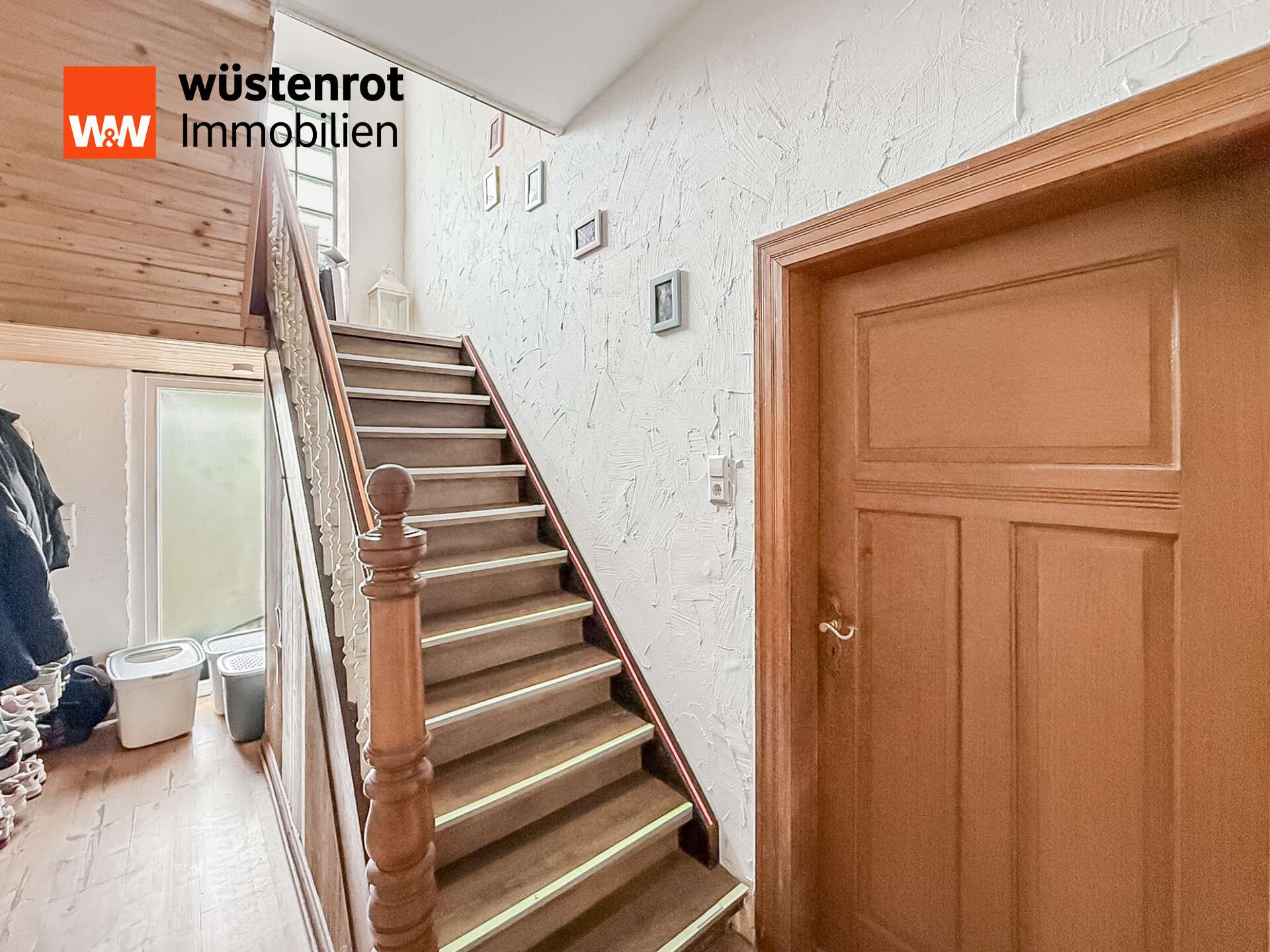 Immobilie in Lebach - Saniertes Einfamilienhaus mit Einliegerwohnung - Bild 1