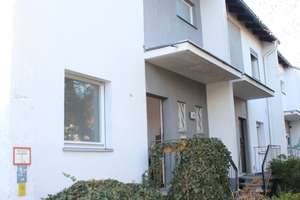 ***Einziehen & wohlfühlen: Frisch saniertes Reihenendhaus mit 190 m², Garten & Garage*** – Nikolaus-Bares-Weg 41, 12279 Marienfelde, Berlin – Vorschaubild 3