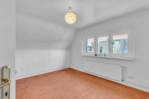 Charmantes Einfamilienhaus mit Panorama Wintergarten auf ca. 618,00 m² eingewachsenen Grundstück! – Hamburg – Vorschaubild 5
