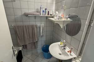 PF-Nordstadt-Gute Lage-Nähe Hauptbahnhof-möblierte 3-ZW mit Balkon u. Stellplatz-auch für eine WG! – Güterstraße 48, 75177 Nordstadt, Pforzheim – Vorschaubild 11