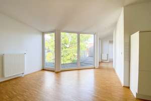 Charmante Dachgeschosswohnung mit sonniger West-Terasse im beliebten Prenzlauer Berg! – Die vollständige Adresse der Immobilie erhältst du vom Anbieter., 10409 Prenzlauer Berg, Berlin – Vorschaubild 3