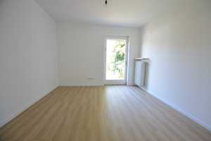 Große Zimmer, viel Grün und absolut ruhig in sehr guter Lage von Denning – München – Vorschaubild 9