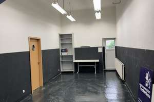 2 Räume inclusive  einer 25 qm kleinen Halle! Wohnen und arbeiten! – Geestemünder Straße 3, 28219 Walle (Ortsteil), Bremen – Vorschaubild 8