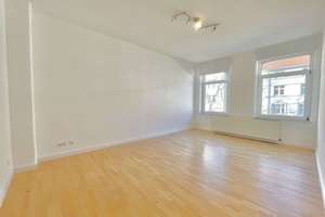 Südstadt | helle Altbauwohnung mit Aufzug | inkl. Einbauküche – Die vollständige Adresse der Immobilie erhältst du vom Anbieter., 30171 Südstadt, Hannover – Vorschaubild 3