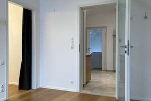 Hochwertig ausgestattete Maisonette-Wohnung mit Dachterrasse, EBK und Sauna – 63512 Hainburg – Vorschaubild 6