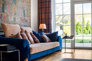 Hochwertige Residenz in traumhafter Lage zwischen Wald und Wasser!