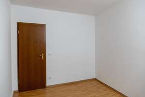 Renovierte 4-Zimmerwohnung in Duisburg-Mittelmeiderich demnächst zu vermieten – Burgstraße 20, 47137 Mittelmeiderich, Duisburg – Vorschaubild 14