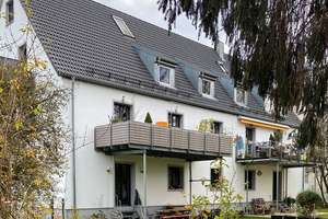 3-Zimmer-Wohnung mit Sonnenterrasse, 400 m² Gartenanteil und beheizten Hobby-Raum in Unterföhring! – Die vollständige Adresse der Immobilie erhältst du vom Anbieter., 85774 Unterföhring – Vorschaubild 1
