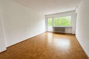 Helle, großzügige 3 Zimmer-Balkonwohnung mit EBK! Nah am Kuhsee – Garmischer Str. 14, 86163 Hochzoll-Süd, Augsburg – Vorschaubild 2