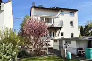 Freistehendes Dreifamilienhaus mit einer freien Einheit und Entwicklungspotenzial – 60386 Fechenheim, Frankfurt am Main – Vorschaubild 2