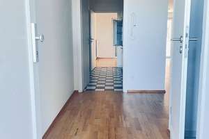 Lichdurchflutete 1-Raumwohnung mit Parkett Wannenbad Bodentiefe Fenster  in Leipzig-Altlindenau – Karl -Ferlemann-Straße 56/58, 4177 Altlindenau, Leipzig – Vorschaubild 5